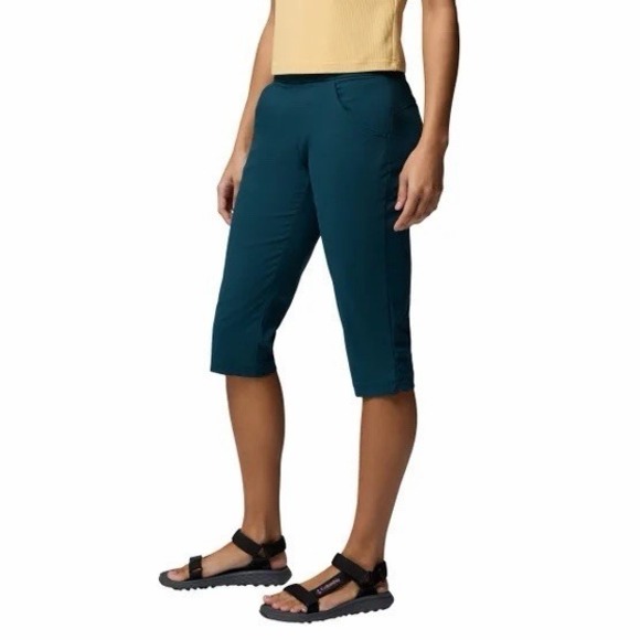 Columbia Pants - Columbia Women's Capri Pants Small Night Wave Blue 18" Inseam NWT
